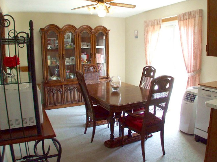 RENT TO OWN!! Only $895 month after Rent Credits!