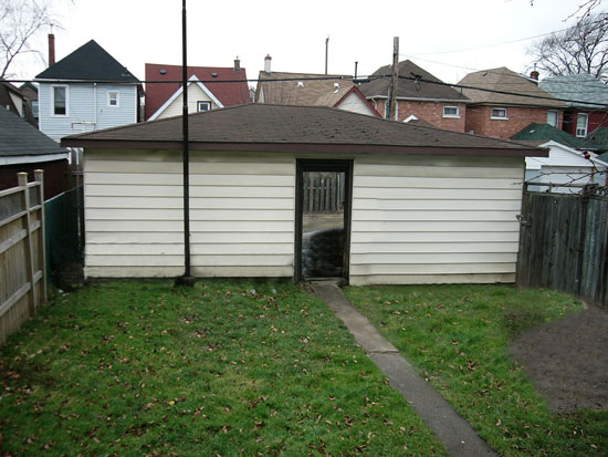  RENT TO OWN!!! NEEDS A LITTLE TLC!