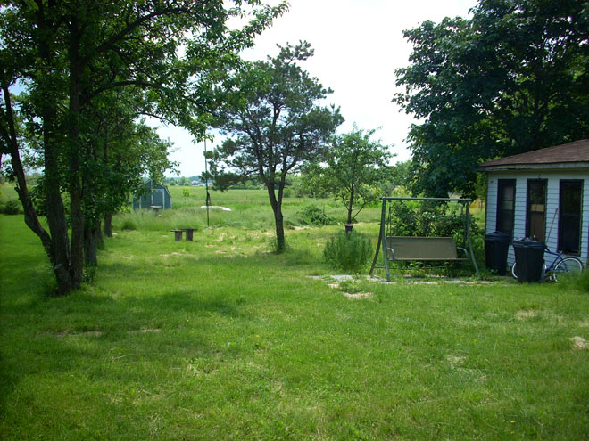  Only $995/mo after credits!! RENT TO OWN!! Huge Yard